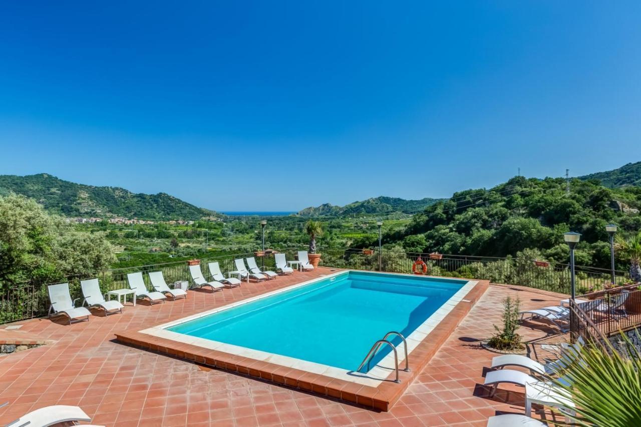 Il Poggio Country Resort Graniti Exterior photo